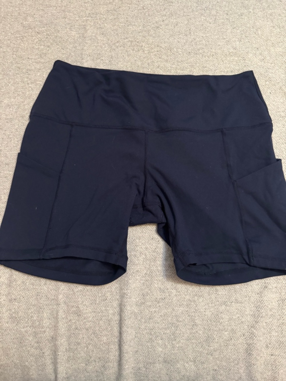High-Rise Navy Bike Shorts with Side Pockets
